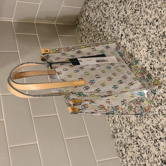 Dooney & Bourke - It Lunch Bag - Picture 3 of 8